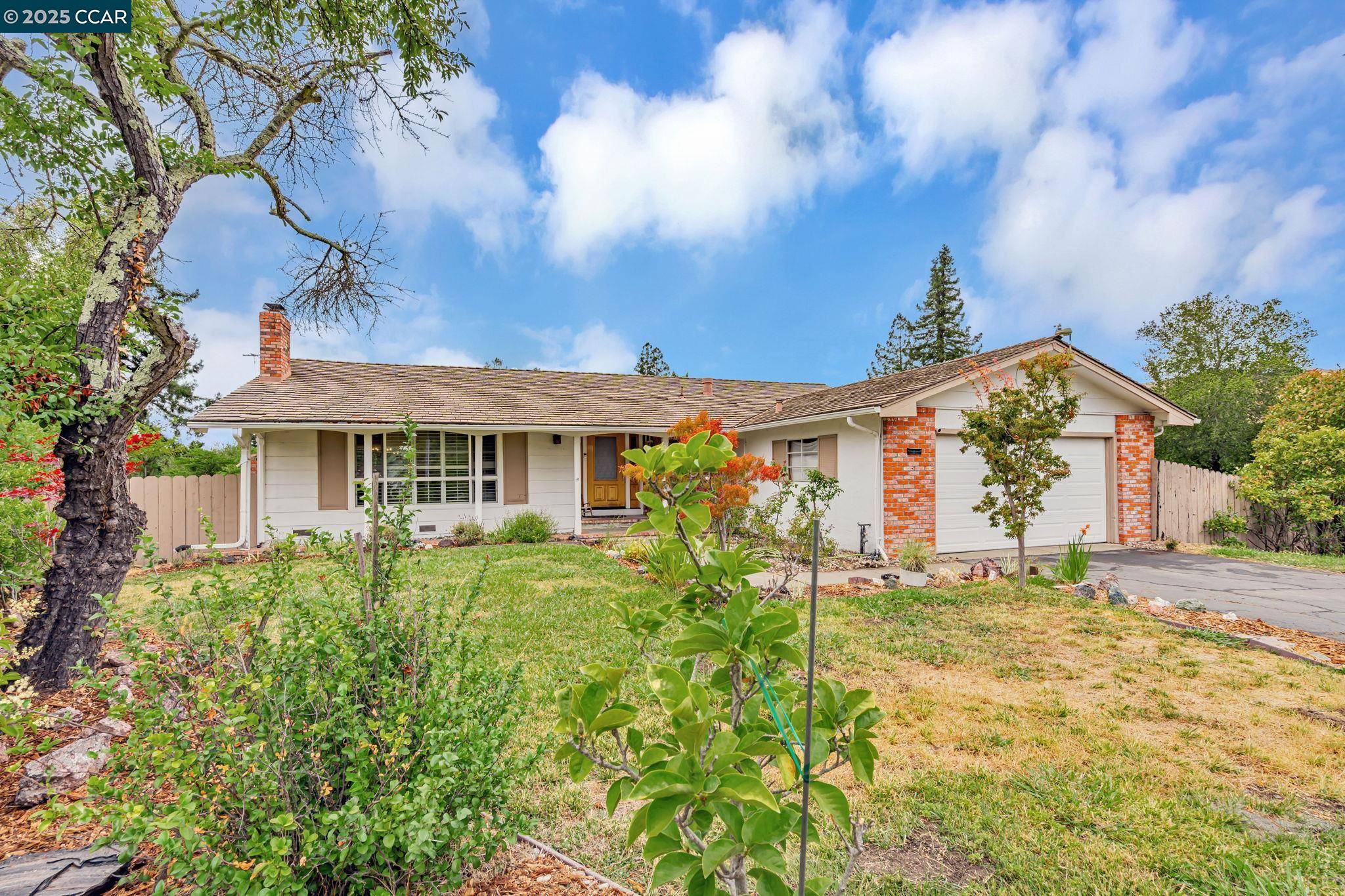 Moraga, CA 94556,92 Gaywood Pl