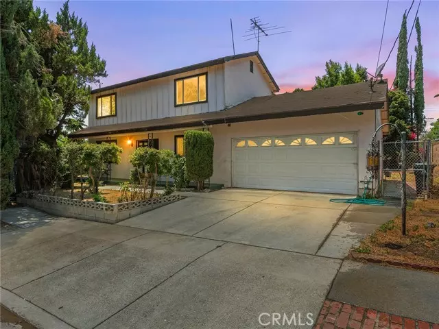 14923 La Valle ST, Sylmar, CA 91342