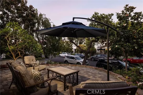 Corona Del Mar, CA 92625,305 Poinsettia AVE