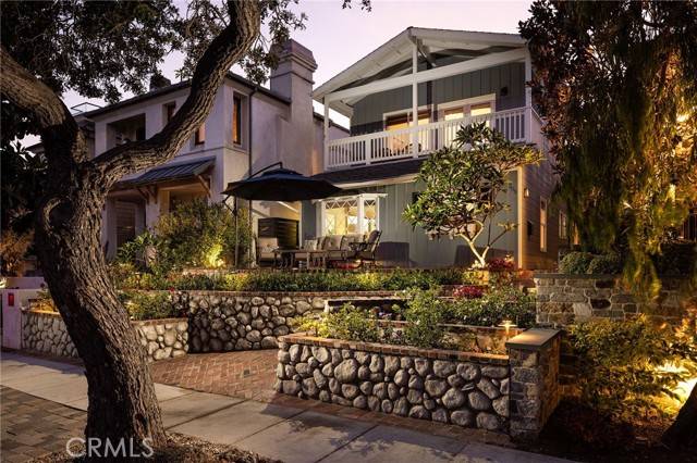 305 Poinsettia AVE, Corona Del Mar, CA 92625