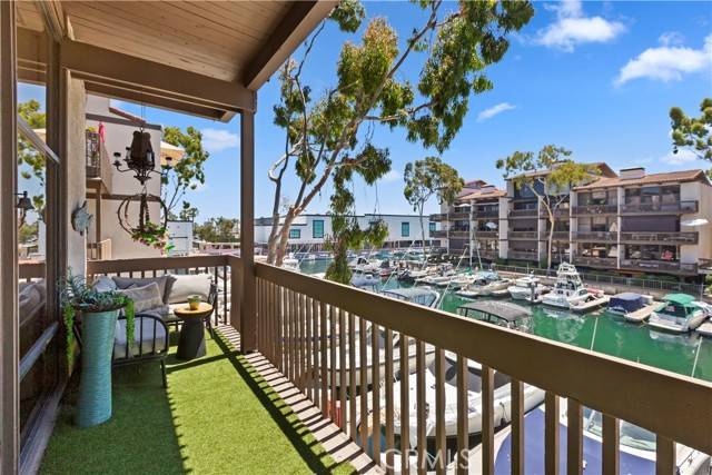 5226 Marina Pacifica DR, Long Beach, CA 90803
