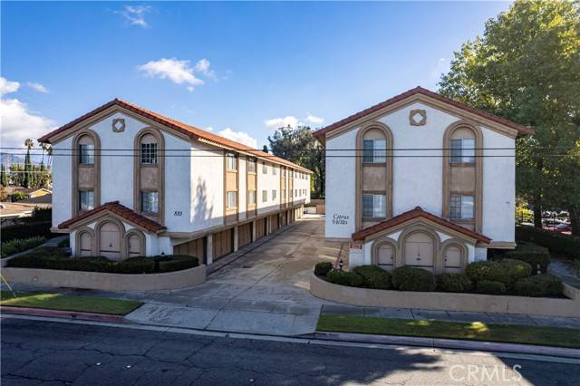810 S Citrus AVE 4, Azusa, CA 91702
