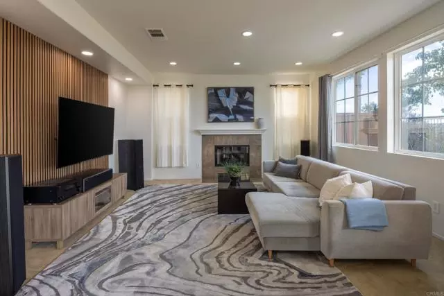 Oceanside, CA 92057,1185 Parkview DR