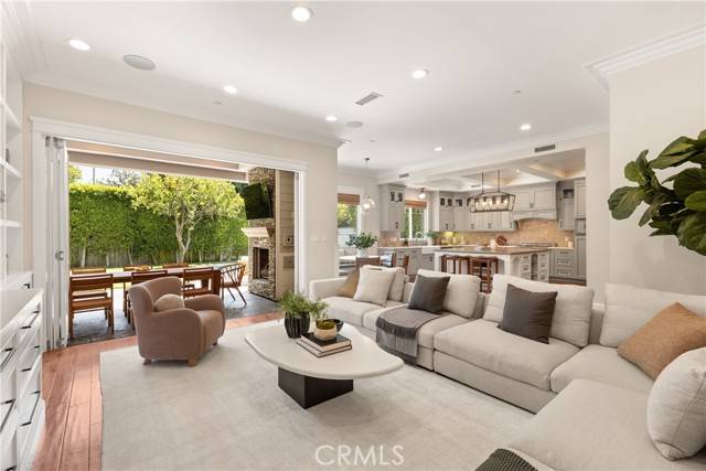 Studio City, CA 91604,4330 Bellaire AVE