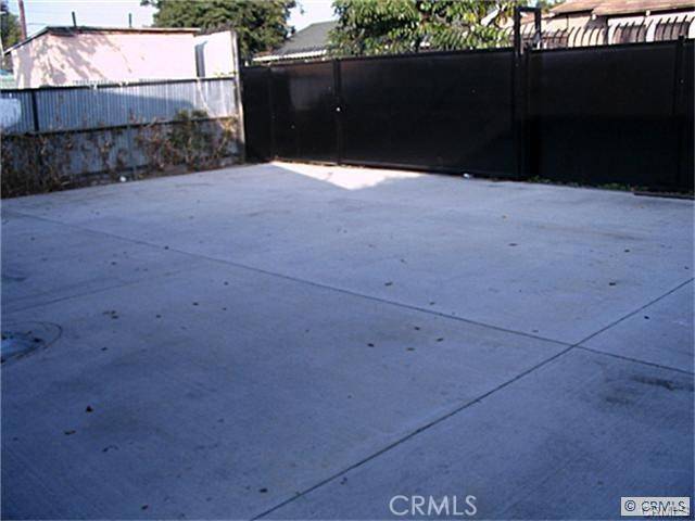 Los Angeles, CA 90011,5510 Compton AVE