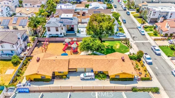 Redondo Beach, CA 90278,2418 Clark LN