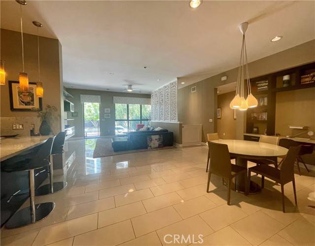 Irvine, CA 92612,402 Rockefeller 118