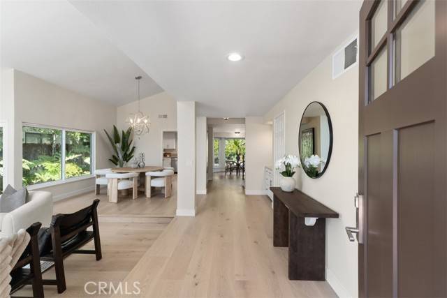 Irvine, CA 92603,17 silver cres