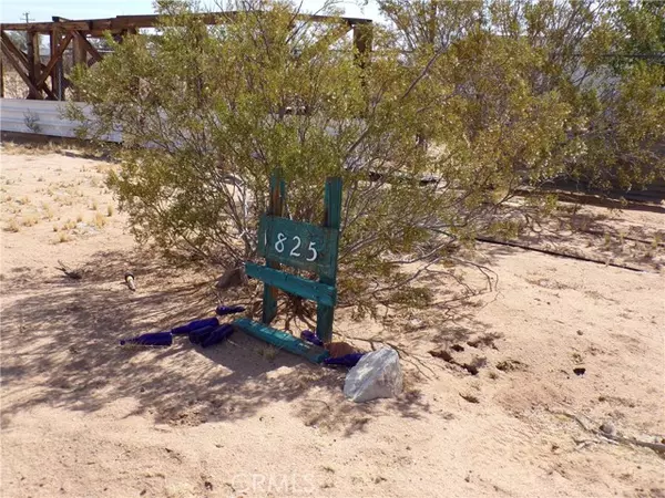 Landers, CA 92285,1825 Noble WAY