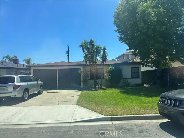 225 Knox, Costa Mesa, CA 92627