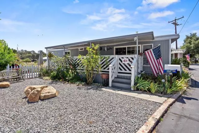 Valley Center, CA 92082,28890 Lilac RD 184