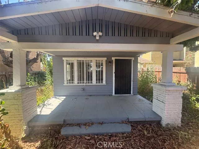 788 E 40th PL, Los Angeles, CA 90011