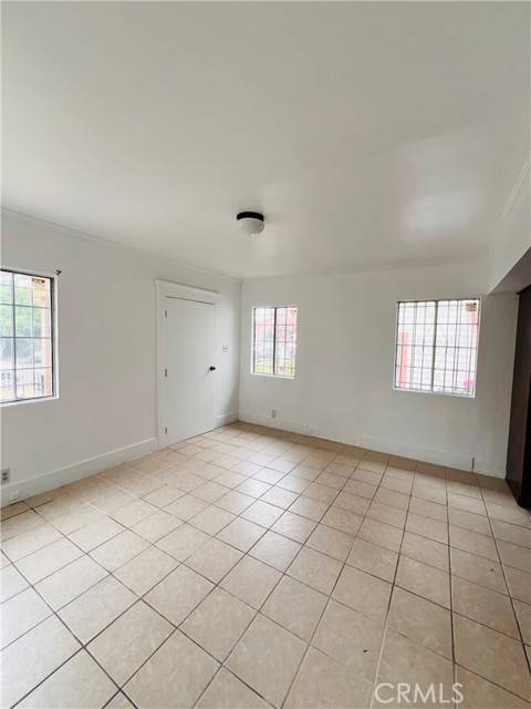 Los Angeles, CA 90062,1738 W 38th ST