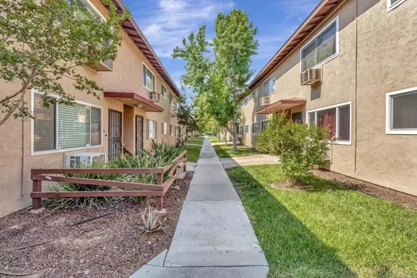 Lakeside, CA 92040,9723 Winter Gardens BLD 131