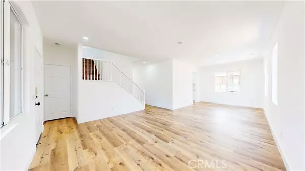 Riverside, CA 92503,17877 Orangewood LN