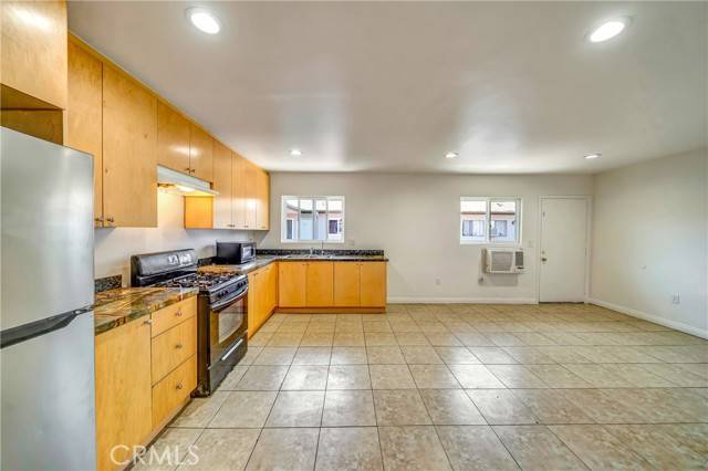 North Hollywood, CA 91606,6735 Elmer AVE 19