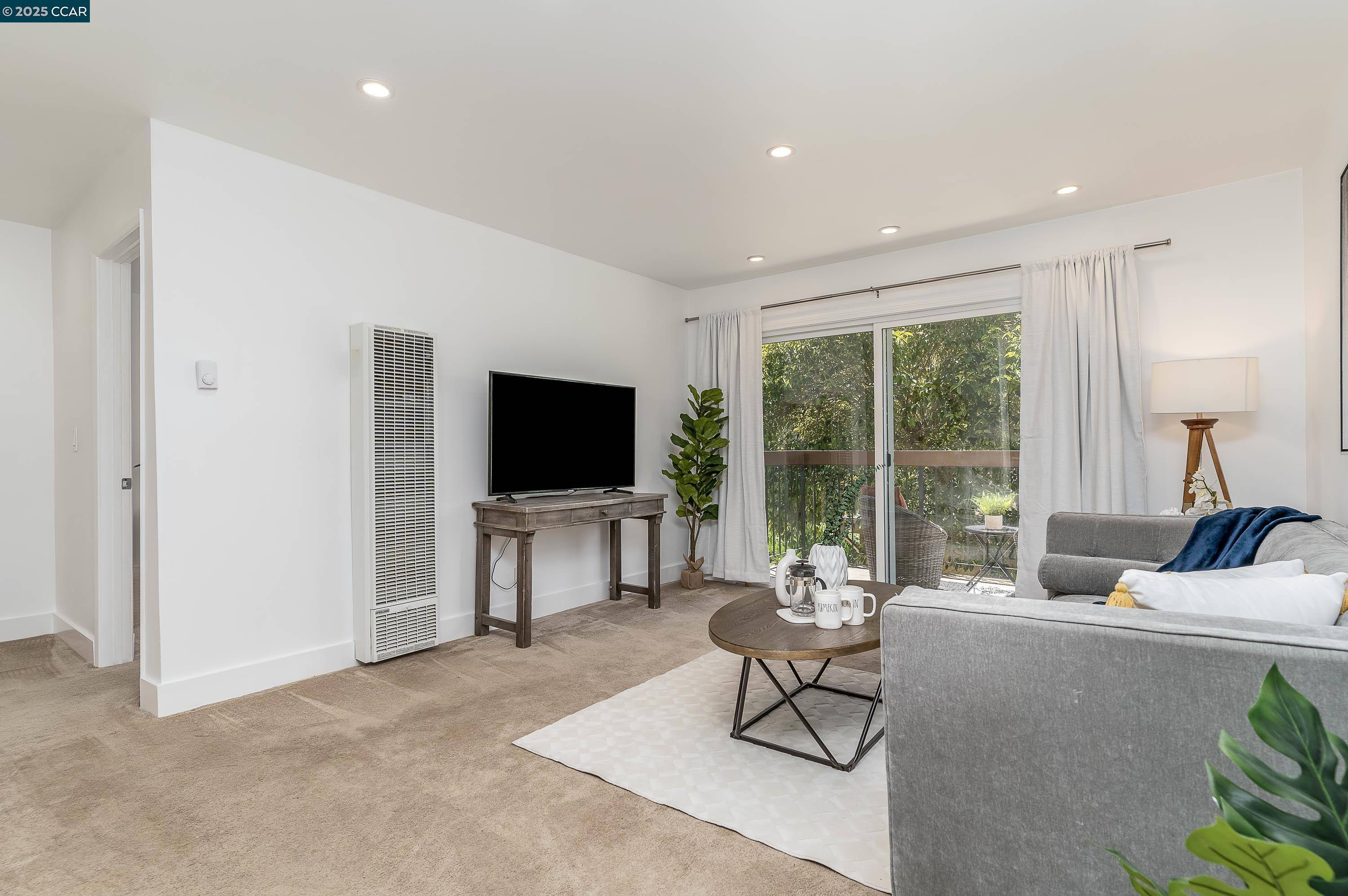 5305 Ridgeview Cir 8, El Sobrante, CA 94803