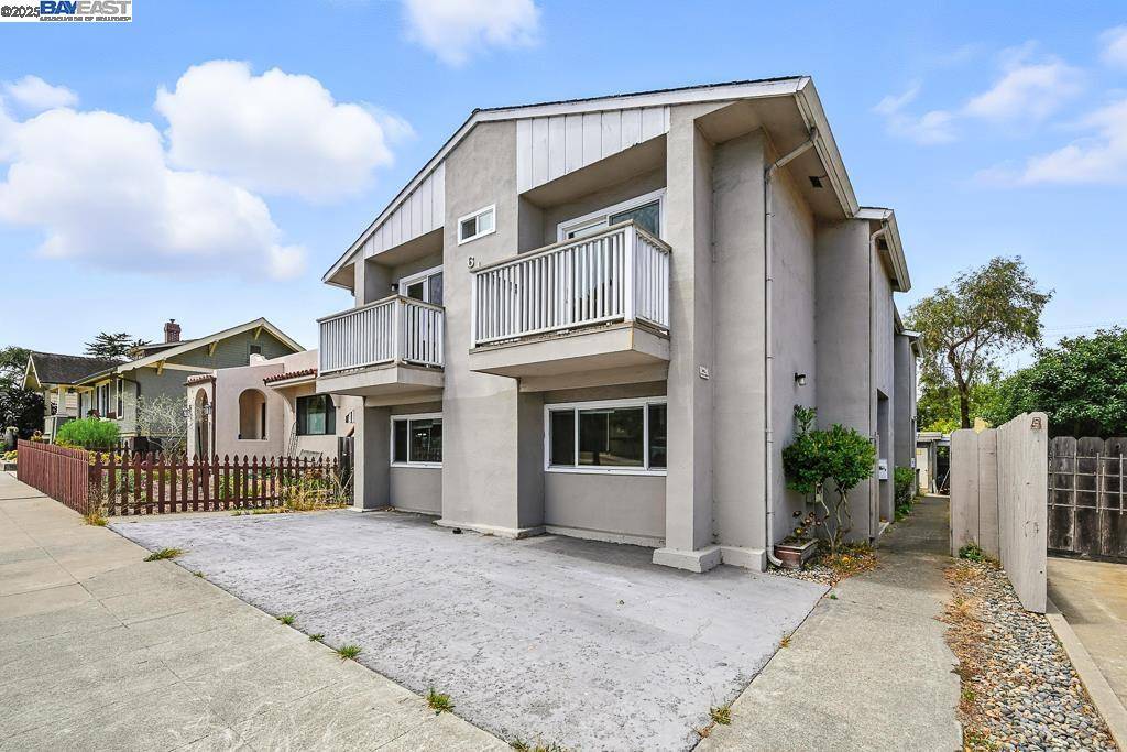 Pacific Grove, CA 93950,618 Forest Ave