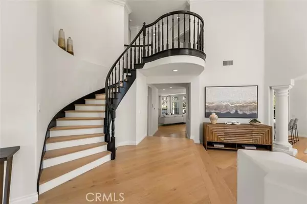 Laguna Hills, CA 92653,27153 Woodbluff Rd