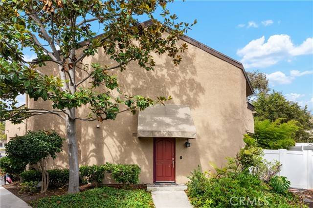 Costa Mesa, CA 92626,915 Lombard CT