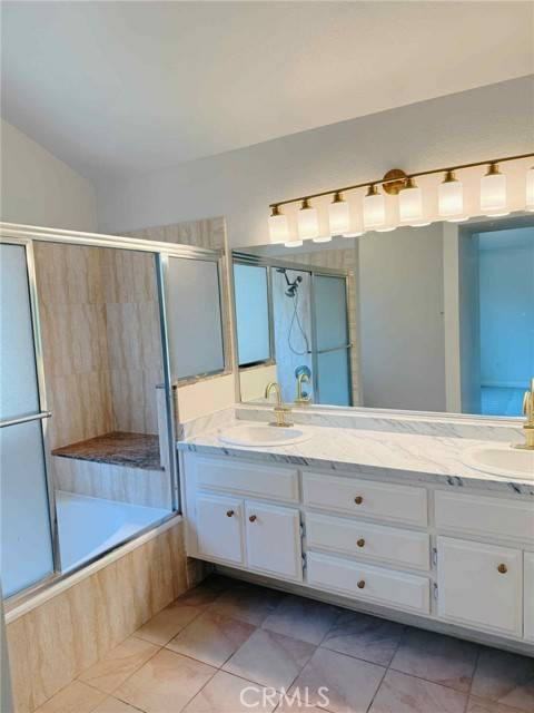 Corona, CA 92882,3261 Mountainside DR