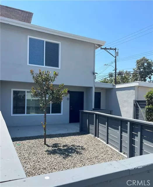 1030 Mission DR D, Costa Mesa, CA 92626