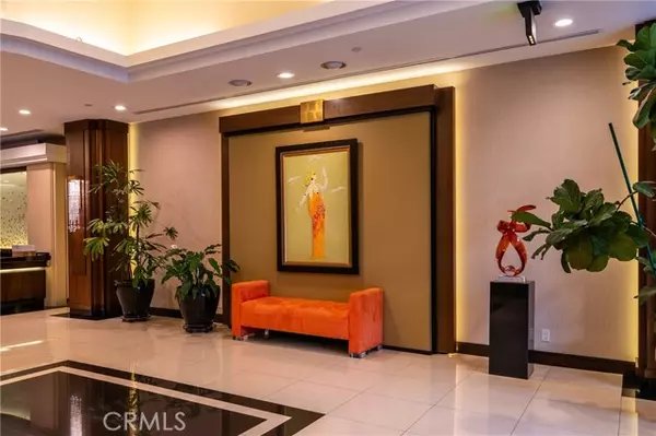 Glendale, CA 91203,345 Pioneer DR 1201