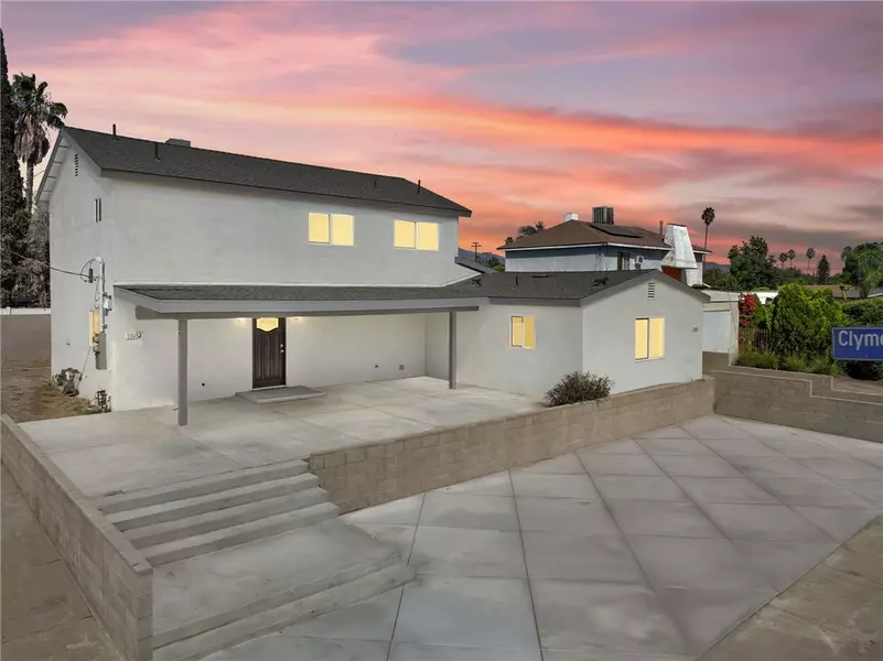 11062 Oneida AVE, San Fernando, CA 91340