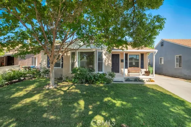 6614 Forbes AVE, Lake Balboa, CA 91406