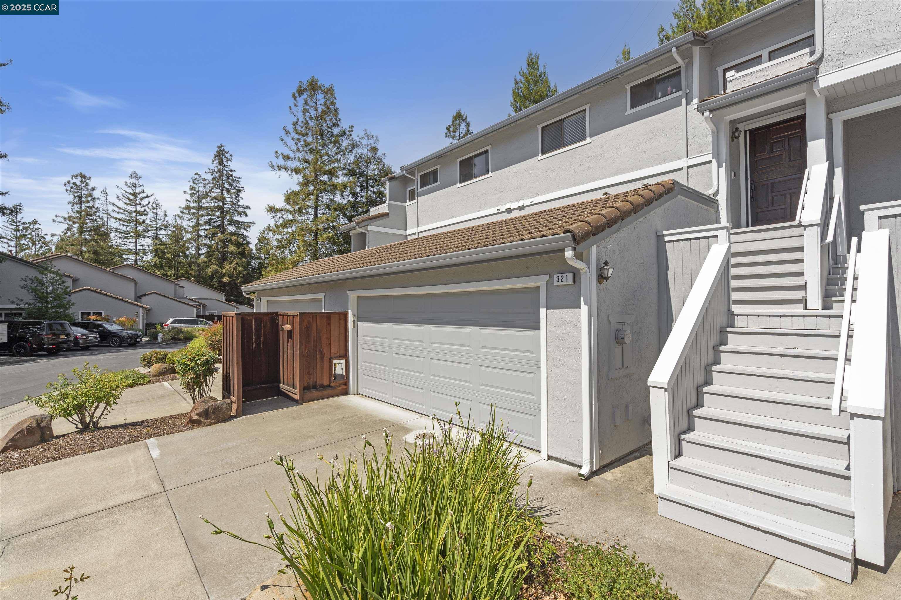 321 Via Cordova Ln, Martinez, CA 94553