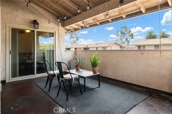 Placentia, CA 92870,166 Southampton WAY 21