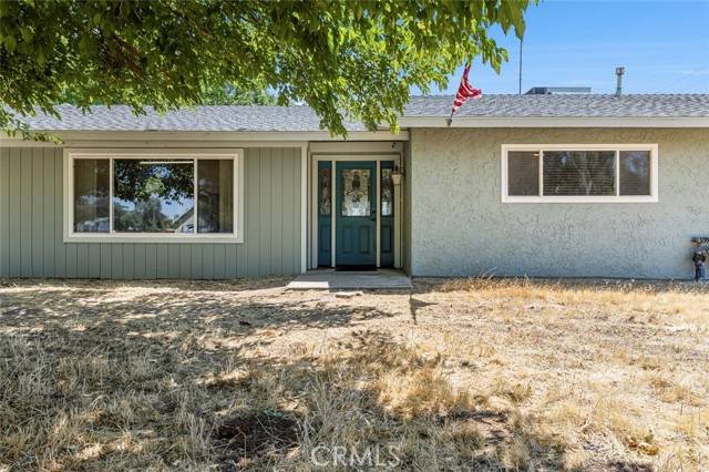 10858 N Armstrong AVE, Clovis, CA 93619