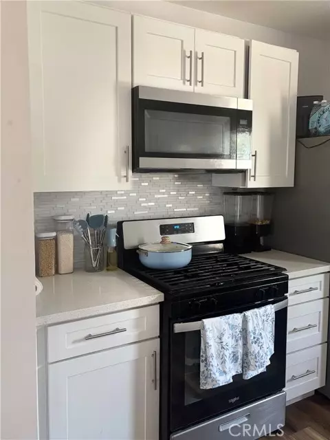 Riverside, CA 92507,414 Iowa AVE