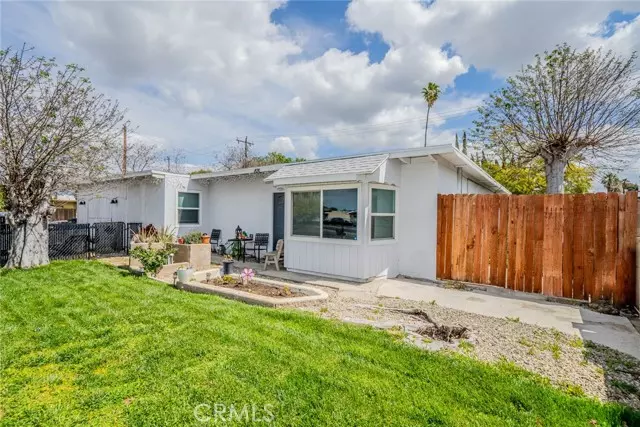 Riverside, CA 92507,414 Iowa AVE