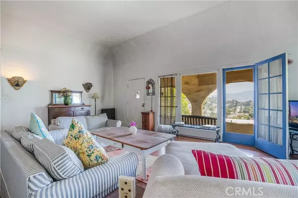 Glendale, CA 91205,1224 Oberlin DR