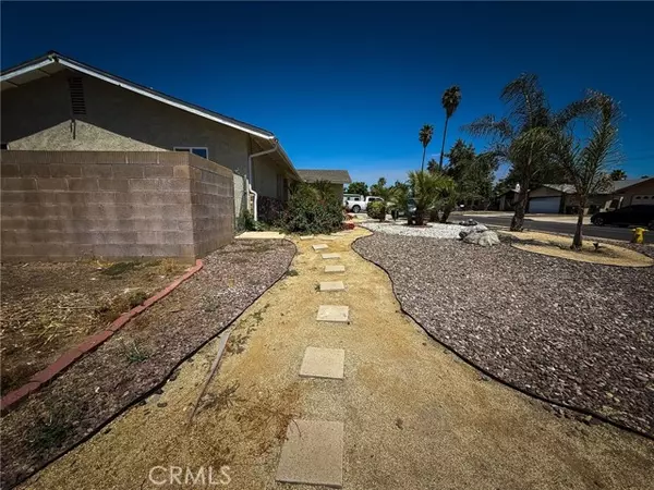 Hemet, CA 92544,40414 Marsha CT