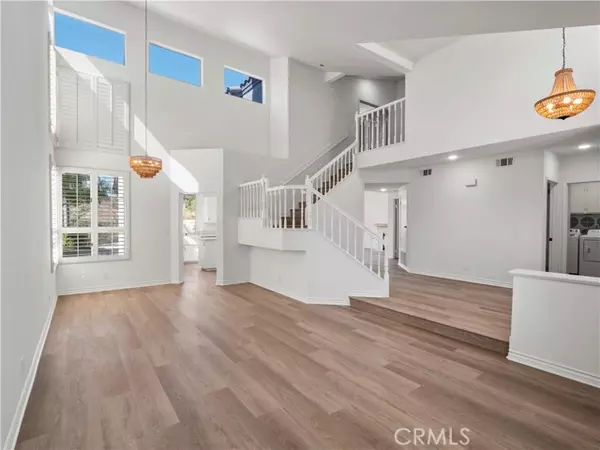 Saugus, CA 91390,22325 Mandarin LN