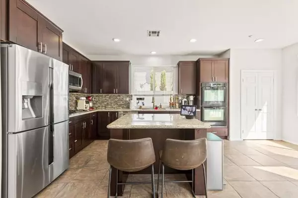 Vista, CA 92084,814 Sierra Verde