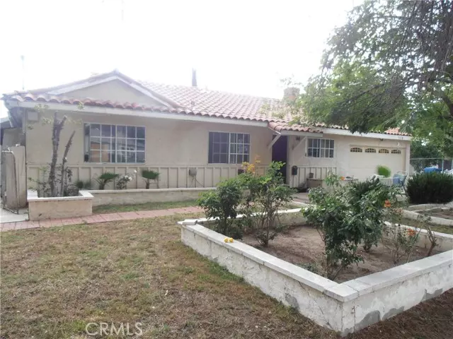 Reseda, CA 91335,7518 Beckford AVE