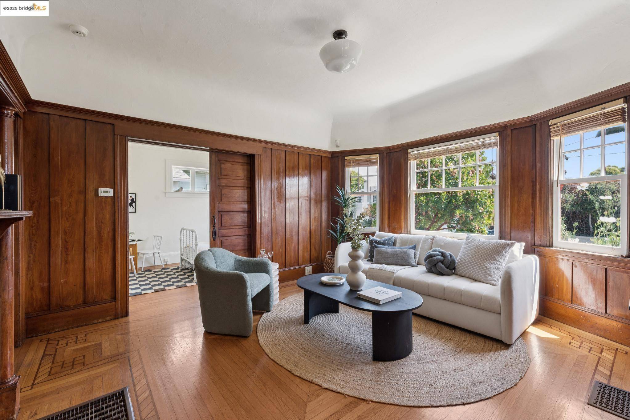 Oakland, CA 94608,6521 Herzog St