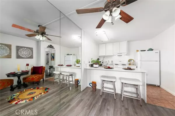 La Mirada, CA 90638,15224 Ocaso AVE H212