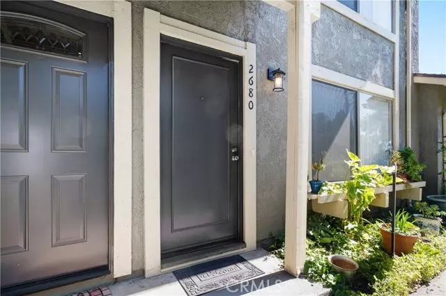 Thousand Oaks, CA 91360,2680 La Paloma CIR