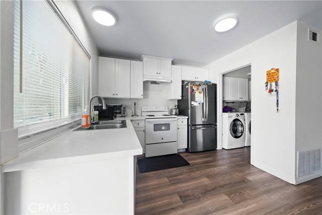 Thousand Oaks, CA 91360,2680 La Paloma CIR