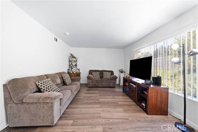 Thousand Oaks, CA 91360,2680 La Paloma CIR