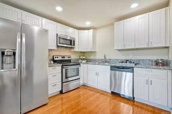 Escondido, CA 92027,1811 E Grand AVE 107