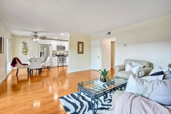 Escondido, CA 92027,1811 E Grand AVE 107