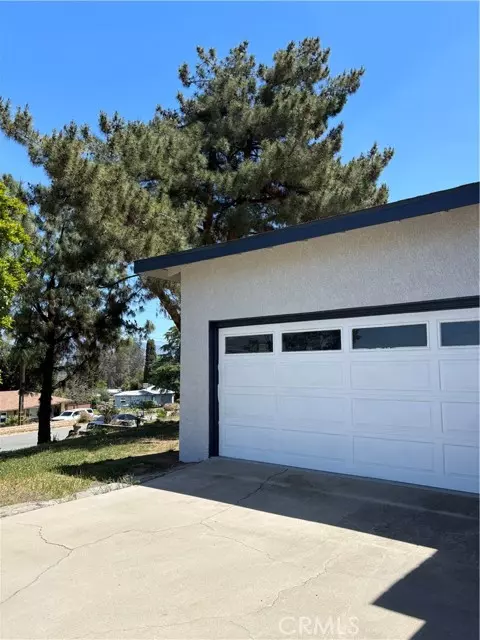 Redlands, CA 92373,31795 Avenue N