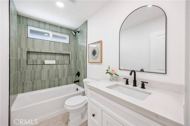 Fontana, CA 92335,15250 Holly DR