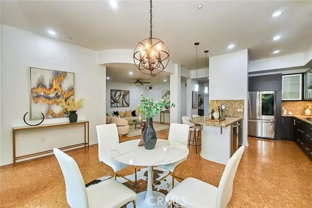 21 Gramercy 313, Irvine, CA 92612