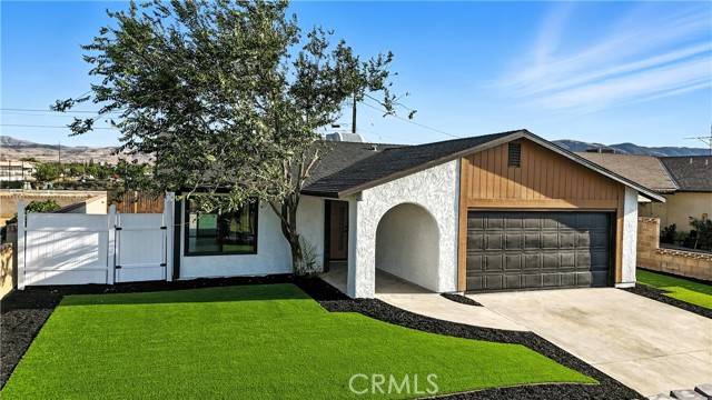 1572 E Avenue Q13, Palmdale, CA 93550